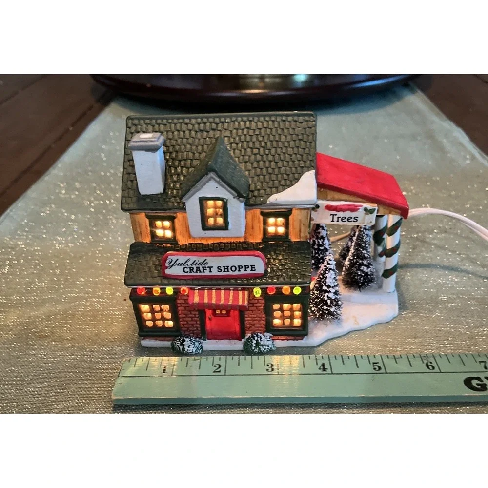 1996 LEMAX Yuletide Craft Shoppe & Trees Porcelain & Lighted~Unboxed~Lighted